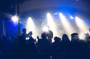 Jiuyou-C罗与粉丝互动现场热情高涨，c罗与队友